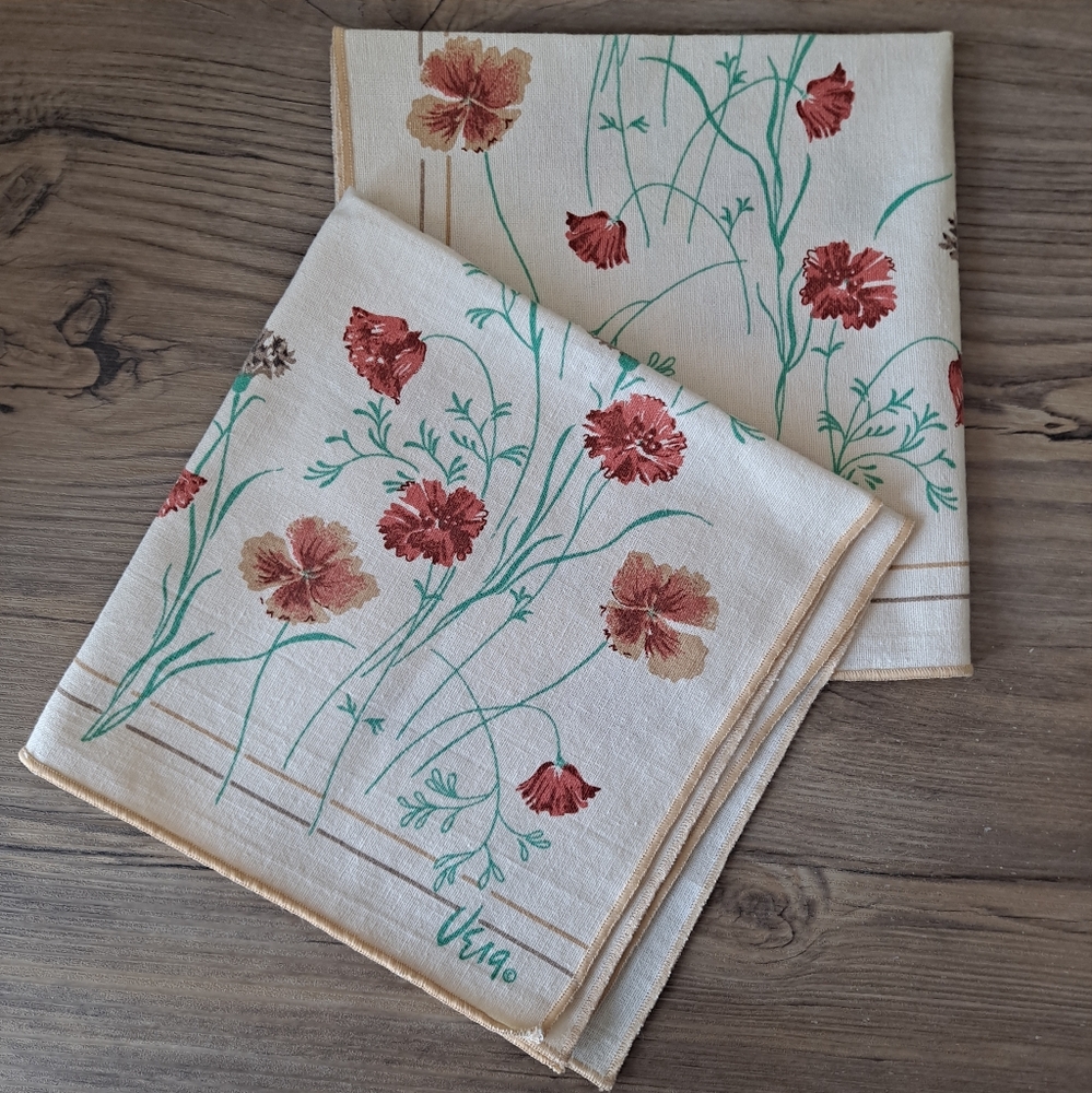 Set of 2 Vintage Vera Neumann Floral Cloth Napkins